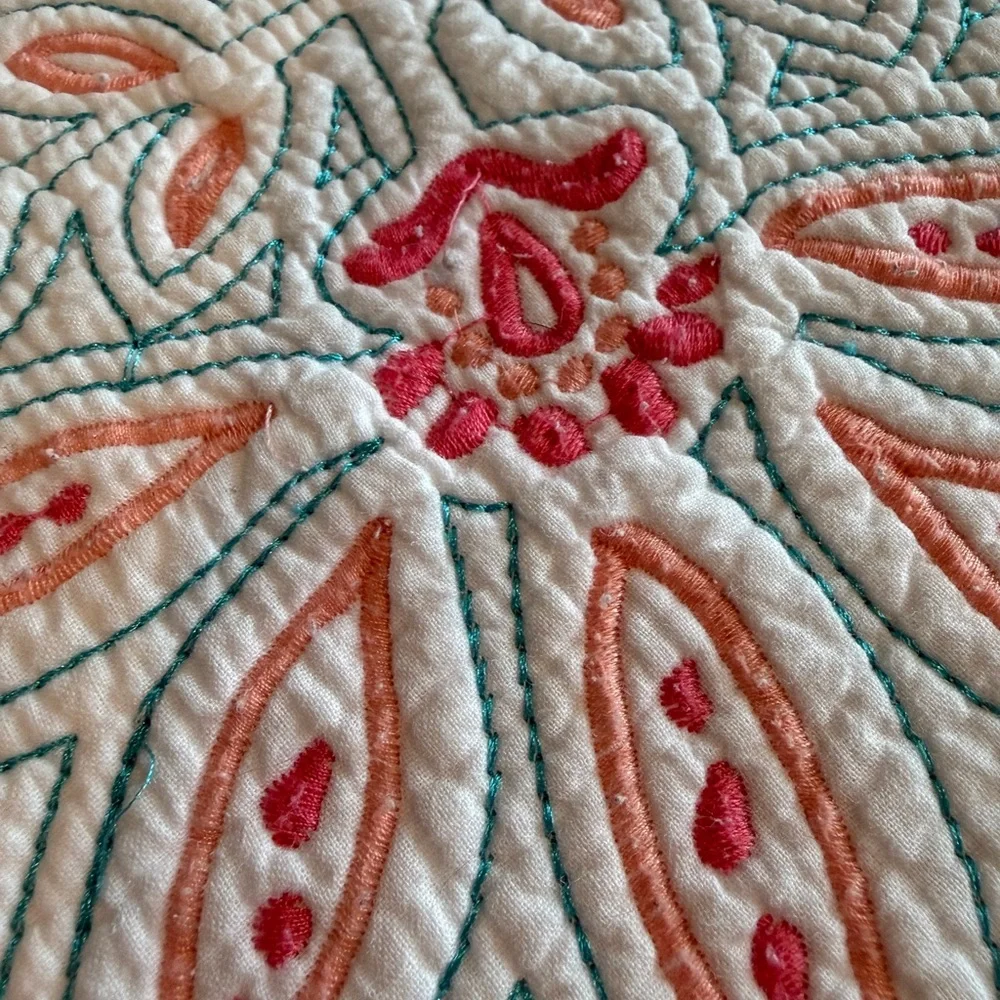Martha Stewart Collection King Size Fully Embroidered Quilt 2 Shams 100% Cotton